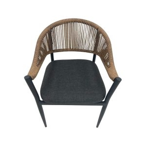 Super-Seat | The "Lion" Chair | Stuhl mit natürlichem Geflecht, dunkel gepolstertem Sitz, schwarzen Beinen; modernes und elegantes Design. | Catering Möbel