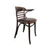 Super-Seat |The Tony Thonet Holz Café Armstühle in Braun/Schwarz|Bruin/zwarte houten armstoel, gebogene leuningen, lattenrug, runde schwarze zitting. | Horecameubilair