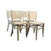 Super-Seat |Vier Dotty Deco Bistrostühle aus Holz in Elfenbeinweiß|Elfenbeinweiße Holzstühle mit geschnitzten Rückenlehnen, elegant und leicht glänzend. | Catering Möbel