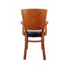 Super-Seat | Stabiler Holzsessel mit gebogener Rückenlehne und schwarzer Sitzfläche. Material: Holz, Kunstleder. Farbe: natur & schwarz. | Catering Möbel