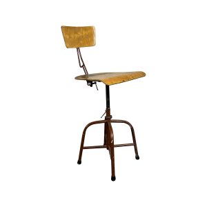 Super-Seat | Industriestuhl Metall Schwarz Holz | Vintage Holzstuhl mit schwarzem Metallgestell und schwarzen Kappen, passend zu den schwarzen Horeca-Tischen. | Catering Möbel