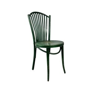 Super-Seat | Holzstuhl mit gebogenem Lattenrost, vier Beinen und warmer cognacfarbener Farbe auf weißem Hintergrund. | Catering Möbel